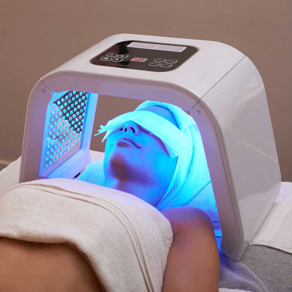 Beaulyco LumaPanel Pro LED light therapy panel – design and build view